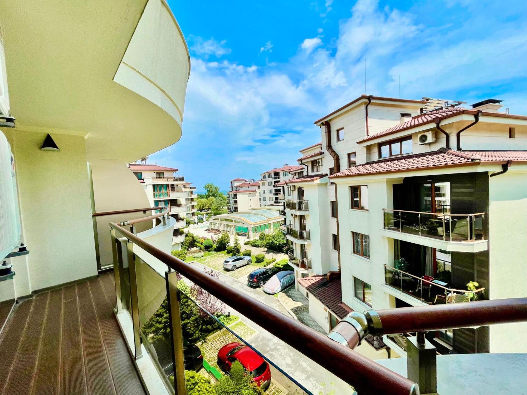 Long Sunny Holiday Shkorpilovtsi Dış mekan fotoğraf