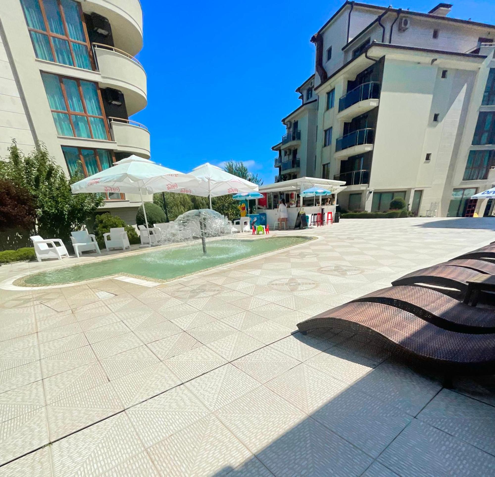 Long Sunny Holiday Shkorpilovtsi Dış mekan fotoğraf